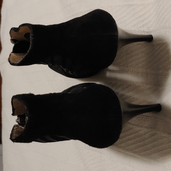 Michael Kors zebra patterned booties EUC - Picture 8 of 14